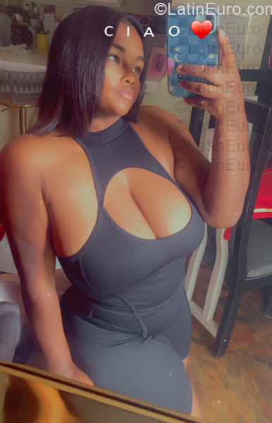 Date this exotic Dominican Republic girl Rosangel from Santo Domingo DO57232