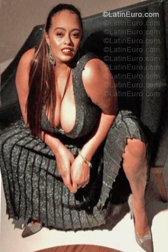 Date this pretty Brazil girl Andreza from Sao Paulo BR12466