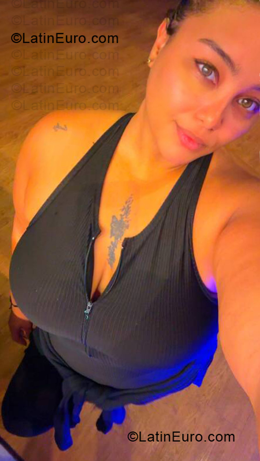 Date this sultry United States girl Jael from Miami US25806