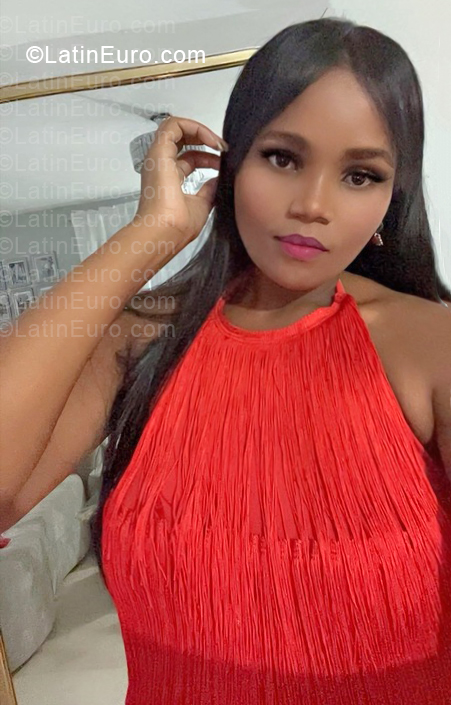 Date this fun Dominican Republic girl Cami from Santo Domingo DO57319