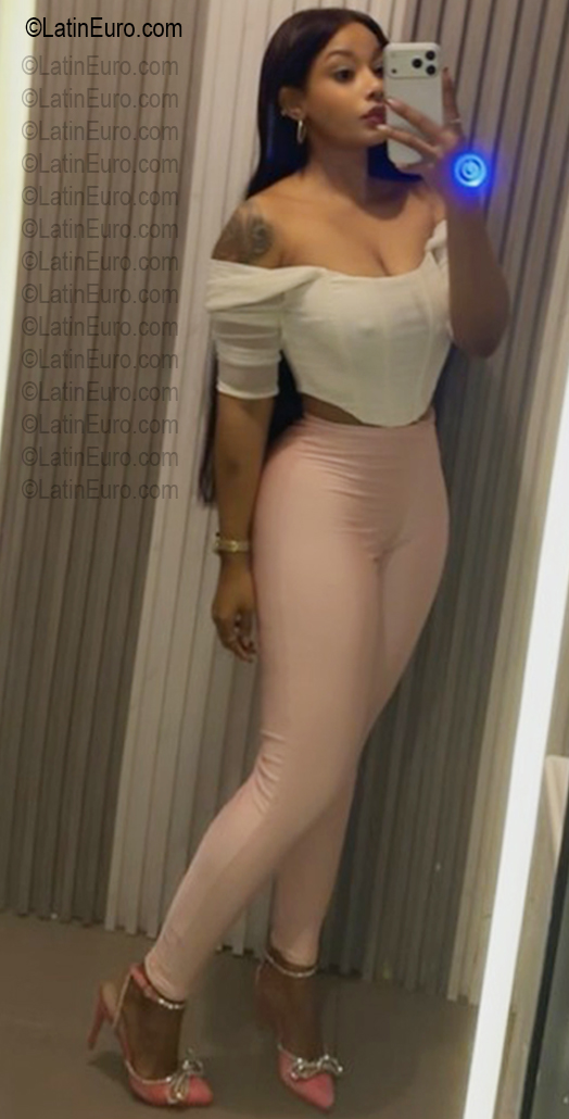 Date this cute Dominican Republic girl Yelin from Santo Domingo DO57357