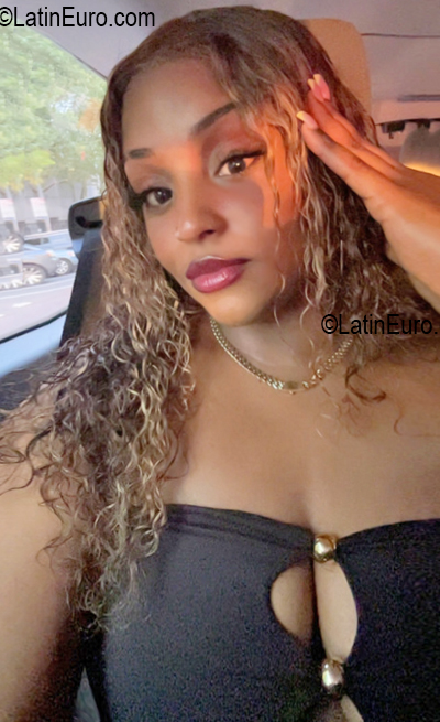 Date this hard body United States girl Katherine from New York US25827
